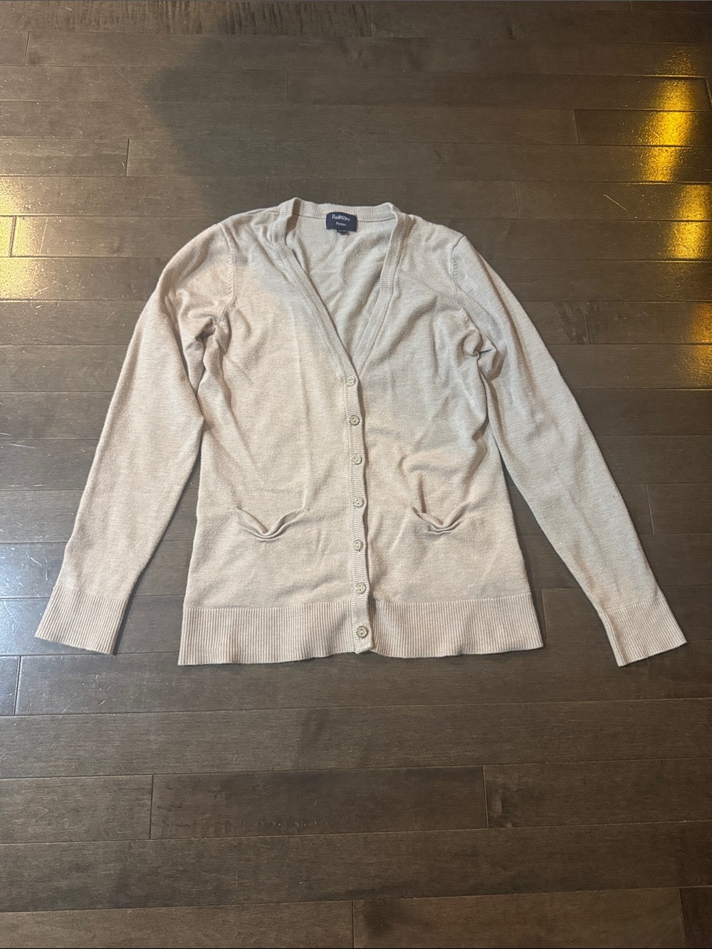 Reitmans Light Beige V-Neck Button Front Cardigan